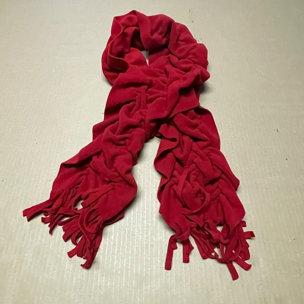 Gap Outlet Red Elastic Fleece‎ Fringe Scarf Water Resistant Cozy Warming